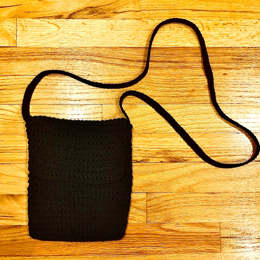 Black Crossbody bag!